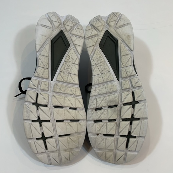 Hoka One One Mach ProFly Men’s Running Sneaker Size 10.5 Black White - Picture 8 of 12